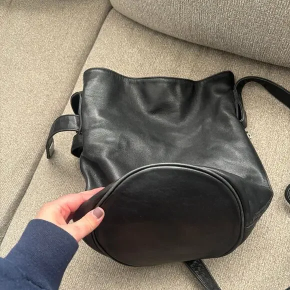 Vintage Feminine Lisa Loren Handbag Minimalist Casual Quiet Luxury Chic - Picture 9 of 9